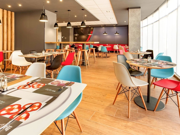 Imagen del bar/restaurante del Hotel Ibis Krasnodar Center. Foto 5