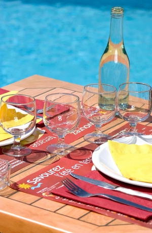 Imagen del bar/restaurante del Hotel Ibis La Ciotat. Foto 8