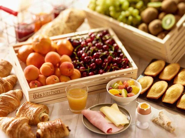 Imagen general del Hotel Ibis La Roche sur Yon. Foto 4