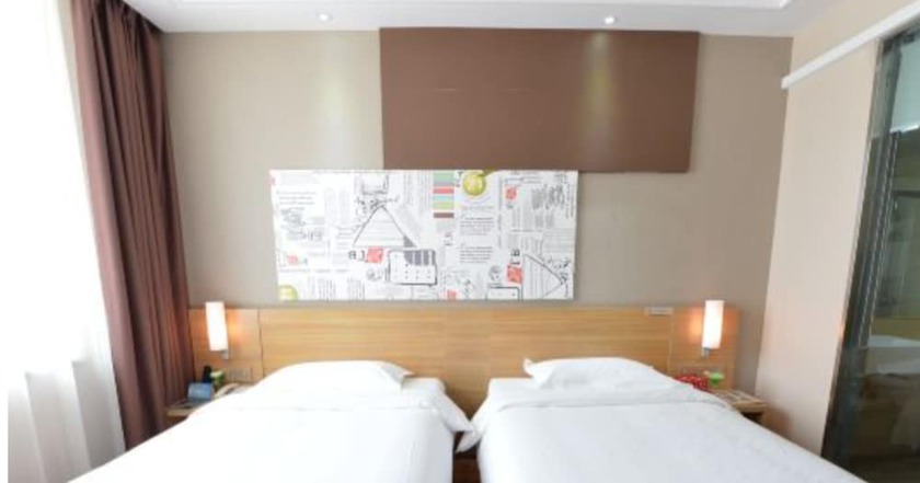 Imagen del bar/restaurante del Hotel Ibis Lanzhou Hi-tech Dev Zone. Foto 2