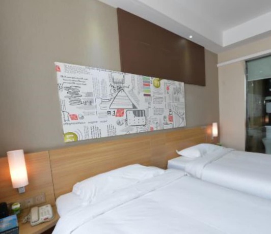 Imagen del bar/restaurante del Hotel Ibis Lanzhou Hi-tech Dev Zone. Foto 3