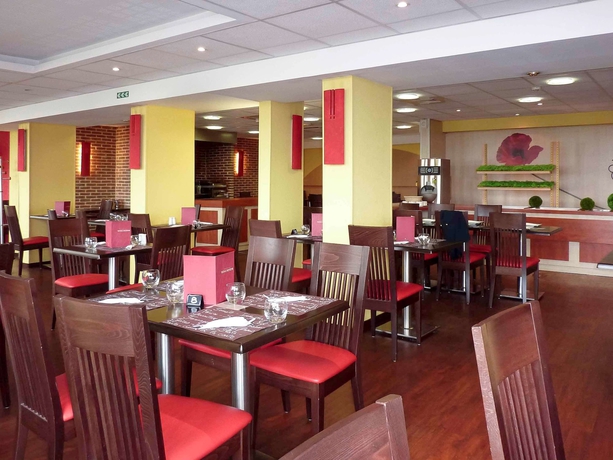 Imagen del bar/restaurante del Hotel Ibis Laon. Foto 3