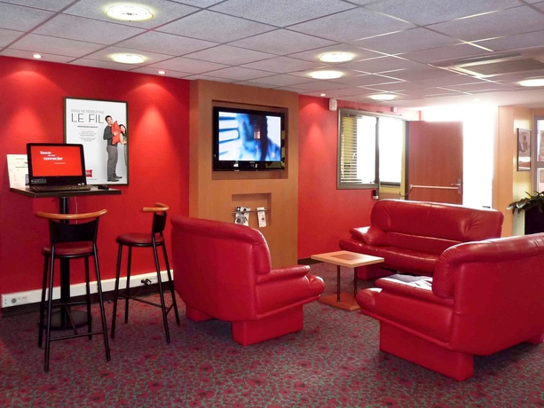 Imagen del bar/restaurante del Hotel Ibis Laon. Foto 8