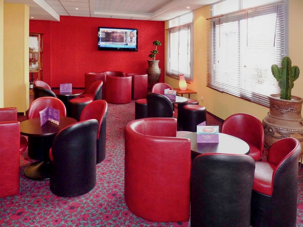 Imagen del bar/restaurante del Hotel Ibis Laon. Foto 9