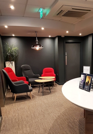 Imagen de los interiores del Hotel Ibis Leicester City. Foto 19