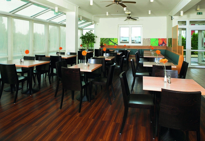 Imagen del bar/restaurante del Hotel Ibis Leipzig Nord Ost. Foto 3