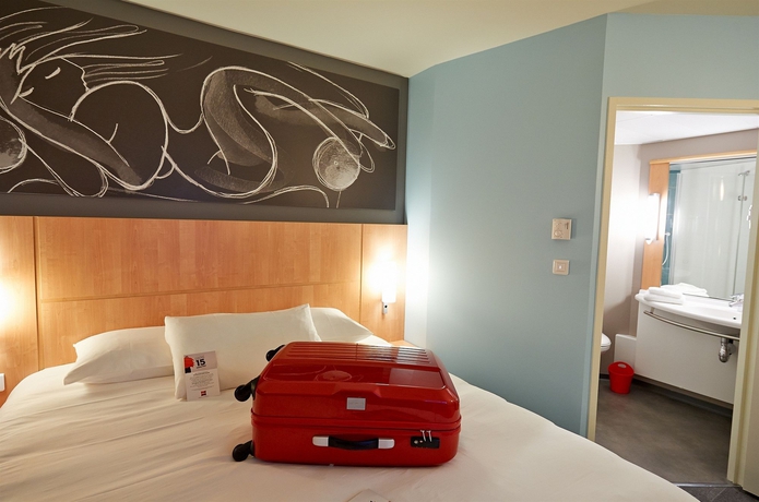 Imagen de la habitación del Hotel Ibis Les Herbiers. Foto 6