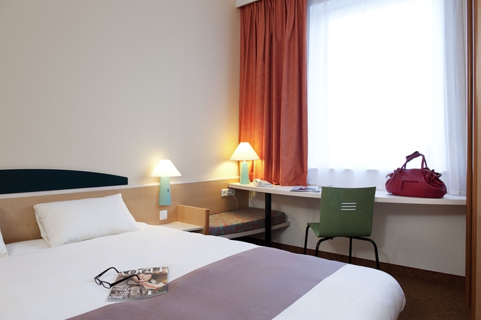 Imagen de la habitación del Hotel Ibis Liège Centre Opéra. Foto 7