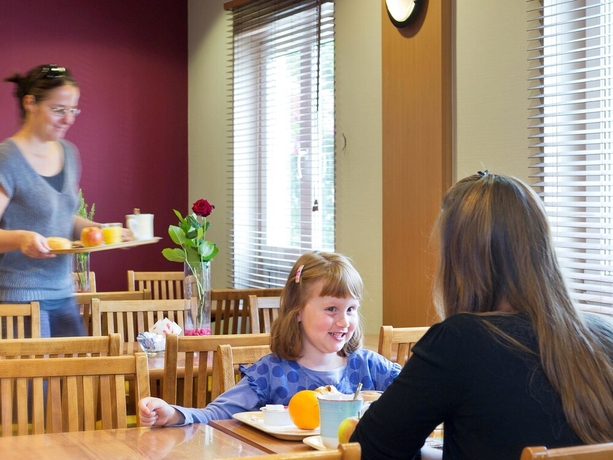 Imagen del bar/restaurante del Hotel Ibis Liège Seraing. Foto 7