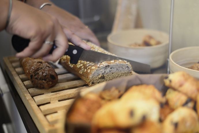 Imagen del bar/restaurante del Hotel Ibis Liège Seraing. Foto 11