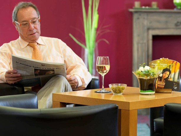 Imagen del bar/restaurante del Hotel Ibis Liège Seraing. Foto 14