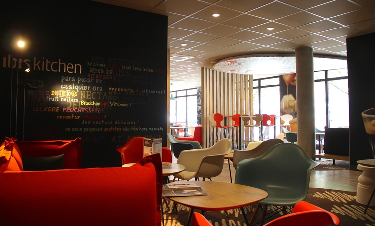 Imagen de los interiores del Hotel Ibis Lille Centre Grand Palais. Foto 14