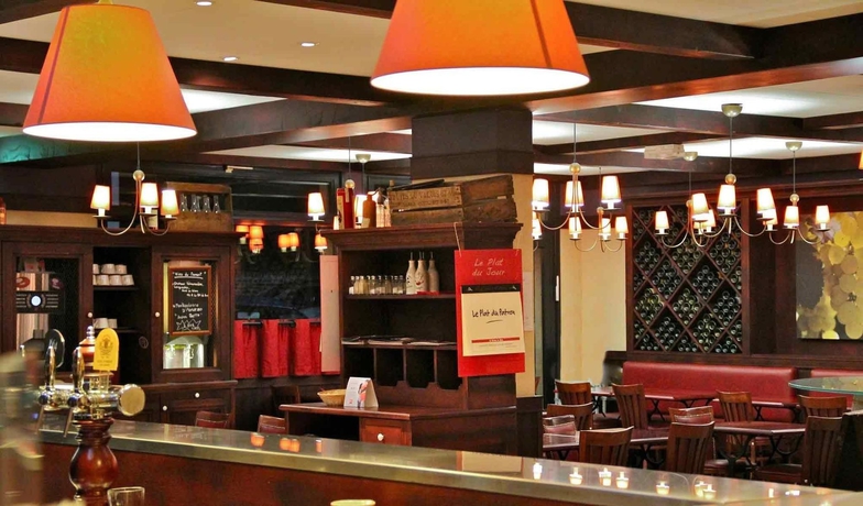 Imagen del bar/restaurante del Hotel Ibis Lille Lomme Centre. Foto 3