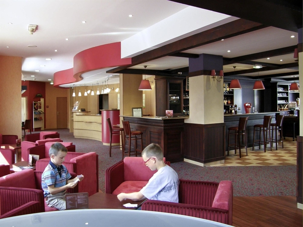 Imagen del bar/restaurante del Hotel Ibis Lille Lomme Centre. Foto 4