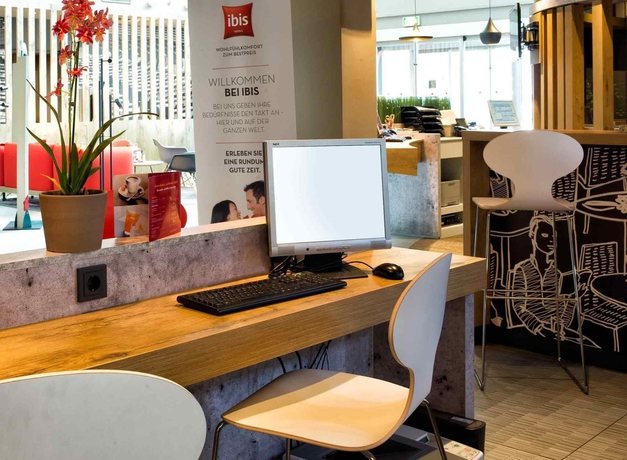 Imagen del bar/restaurante del Hotel Ibis Linz City. Foto 4