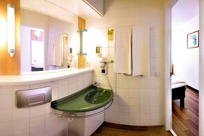 Imagen de la habitación del Hotel Ibis Linz City. Foto 8