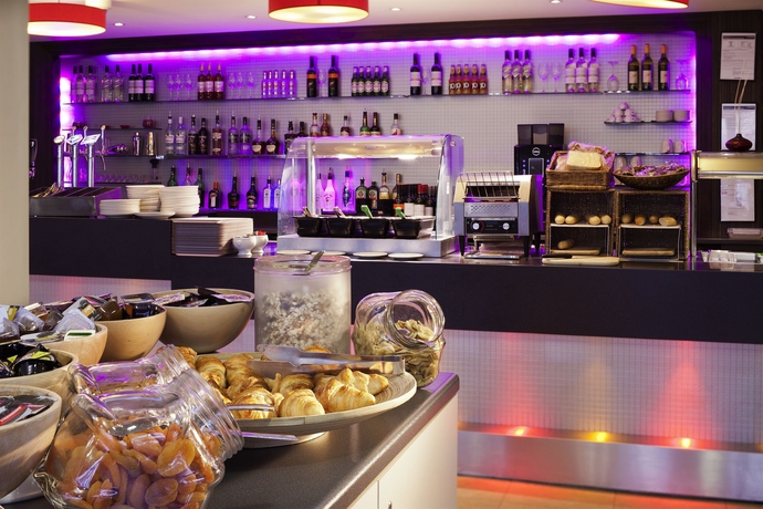 Imagen del bar/restaurante del Hotel Ibis Liverpool Centre Albert Dock – Liverpool One. Foto 4