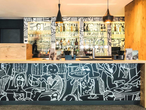 Imagen del bar/restaurante del Hotel Ibis Liverpool Centre Albert Dock – Liverpool One. Foto 7