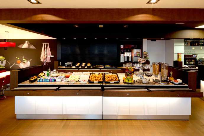 Imagen general del Hotel Ibis Lleida. Foto 8