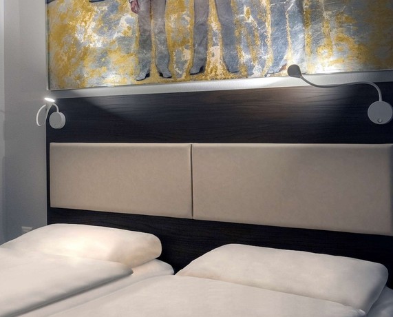 Imagen de la habitación del Hotel Ibis Locarno. Foto 3