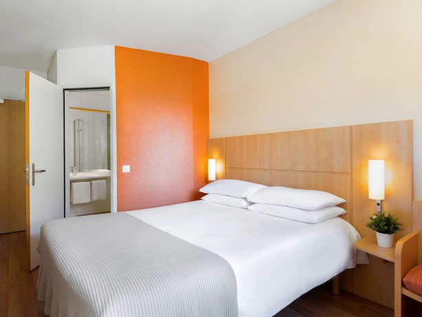Imagen de la habitación del Hotel Ibis Locarno. Foto 5