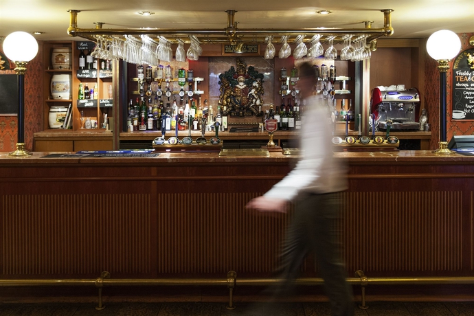 Imagen del bar/restaurante del Hotel Ibis London Earls Court. Foto 3