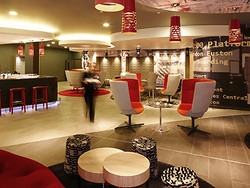 Imagen de los interiores del Hotel Ibis London Euston St Pancras. Foto 4