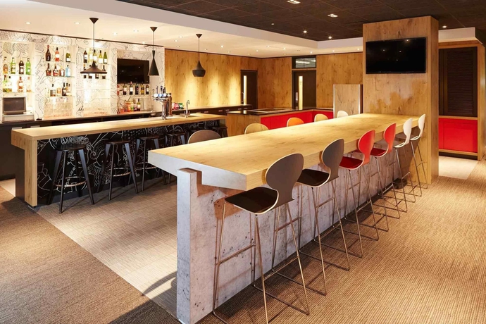 Imagen del bar/restaurante del Hotel Ibis London Thurrock M25. Foto 6