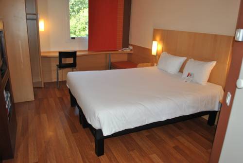 Imagen de la habitación del Hotel Ibis Loriol Le Pouzin. Foto 4