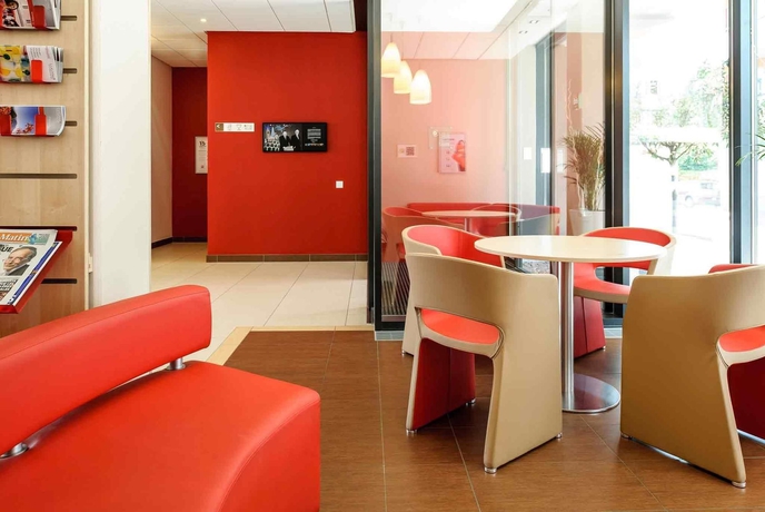 Imagen de los interiores del Hotel Ibis Lugano Paradiso. Foto 7