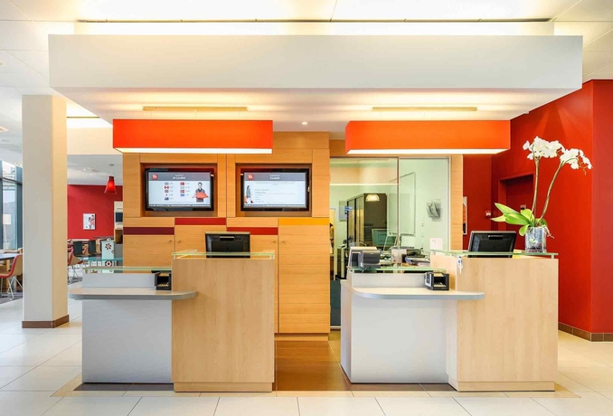 Imagen de los interiores del Hotel Ibis Lugano Paradiso. Foto 8