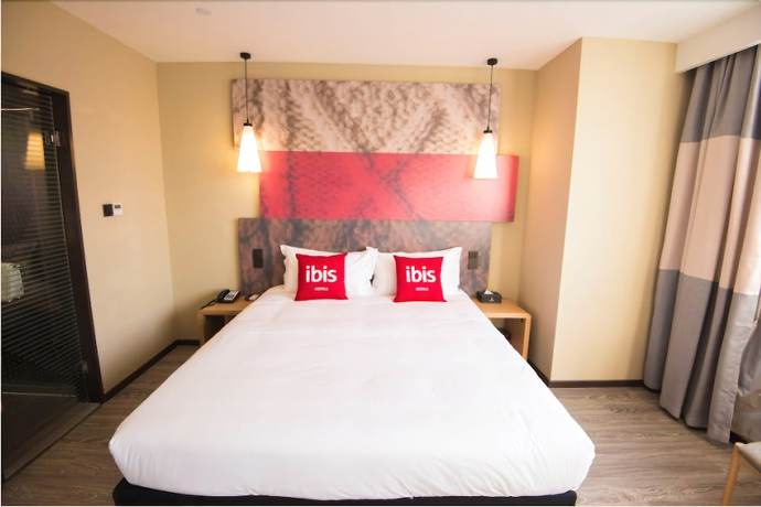 Imagen de la habitación del Hotel Ibis Luoyang Baolong Square. Foto 16