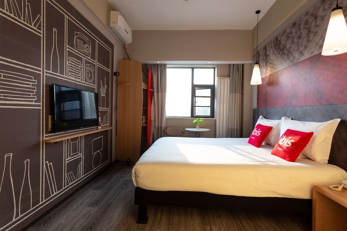Imagen de la habitación del Hotel Ibis Luoyang Train Station. Foto 6
