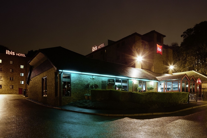 Imagen de los exteriores del Hotel Ibis Luton Airport. Foto 10