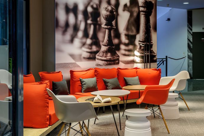 Imagen de los interiores del Hotel Ibis Luzern Kriens. Foto 19