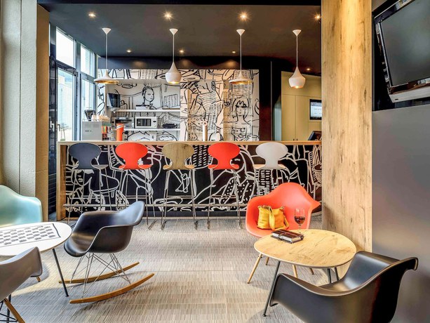 Imagen del bar/restaurante del Hotel Ibis Luzern Kriens. Foto 6