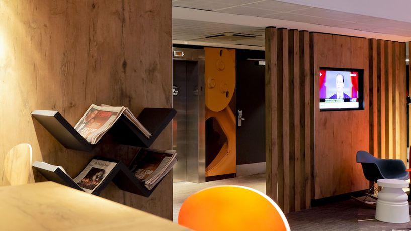 Imagen de los interiores del Hotel Ibis Lyon Gare La Part Dieu. Foto 17