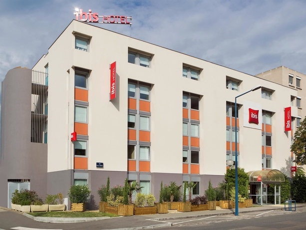 Imagen general del Hotel Ibis Lyon Gerland Rue Merieux. Foto 6