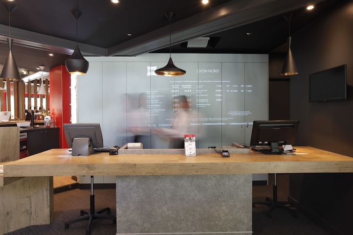 Imagen de los interiores del Hotel Ibis Lyon Nord. Foto 13