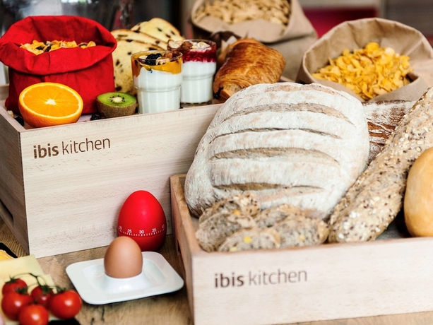 Imagen del bar/restaurante del Hotel Ibis Lyon Part Dieu Les Halles. Foto 5