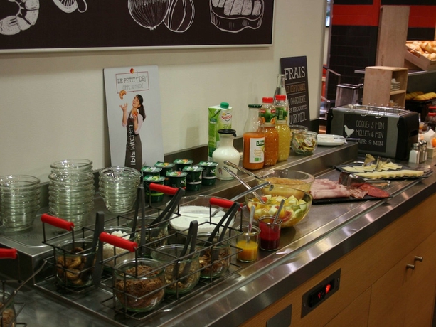 Imagen del bar/restaurante del Hotel Ibis Lyon Sud Chasse Sur Rhone. Foto 3