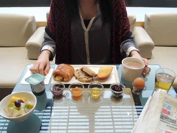 Imagen del bar/restaurante del Hotel Ibis Lyon Sud Vienne Saint Louis. Foto 8