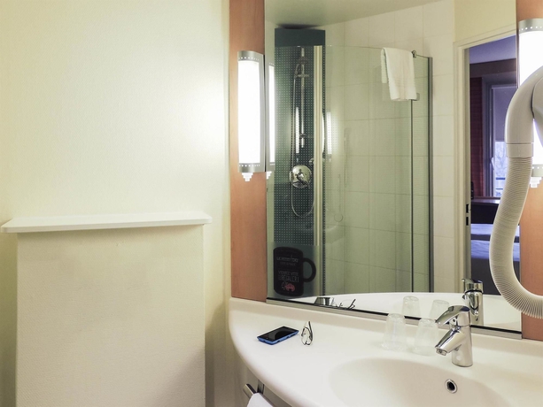 Imagen de la habitación del Hotel Ibis Lyon Sud Vienne Saint Louis. Foto 13