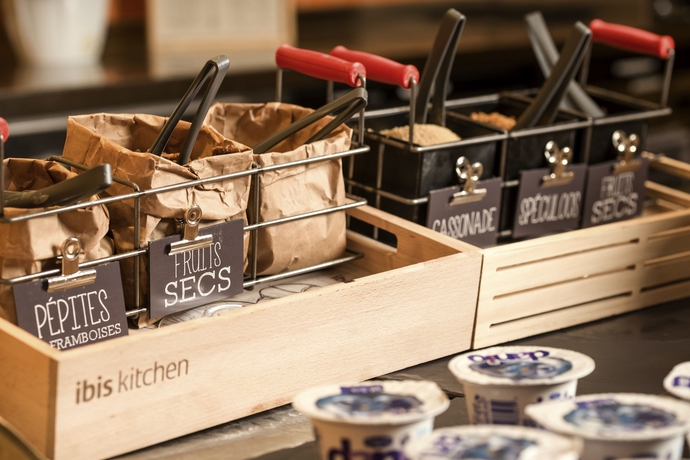 Imagen del bar/restaurante del Hotel Ibis Lyon Villefranche Sur Saone. Foto 8