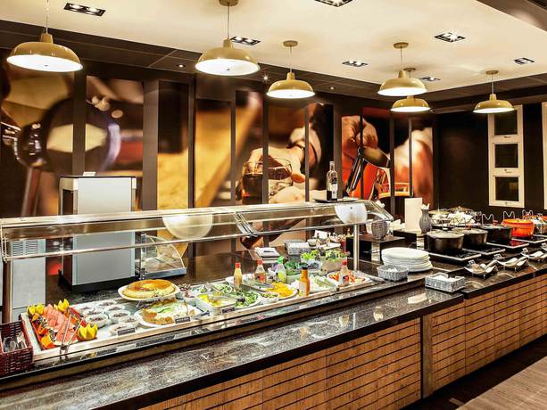 Imagen del bar/restaurante del Hotel Ibis Macae. Foto 8