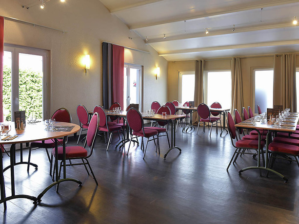 Imagen del bar/restaurante del Hotel Ibis Macon Sud Crêches. Foto 4