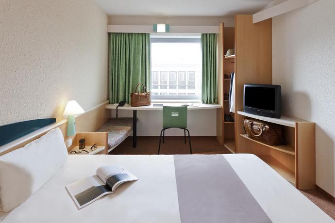 Imagen de la habitación del Hotel Ibis Madrid Fuenlabrada. Foto 9