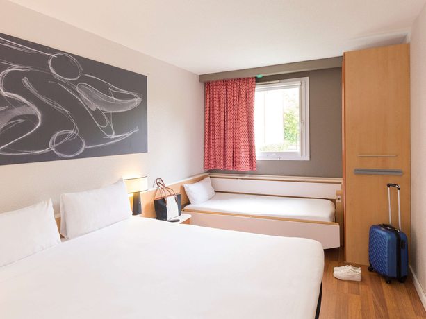 Imagen de la habitación del Hotel Ibis Madrid Fuenlabrada. Foto 14