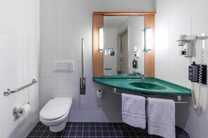 Imagen de la habitación del Hotel Ibis Madrid Getafe. Foto 8