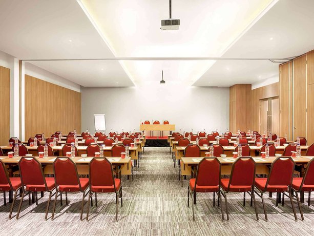 Imagen de los interiores del Hotel Ibis Makassar City Center. Foto 9